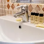 Art Palace - Residenza Giardini 3*