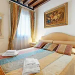 בית הארחה Art Palace - Residenza Giardini 3*