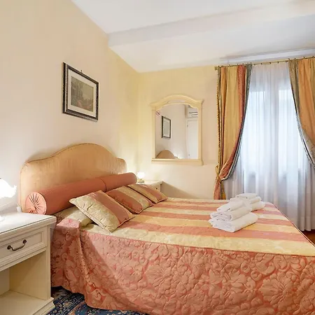 Art Palace - Residenza Giardini 3*