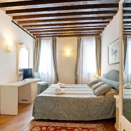 Art Palace - Residenza Giardini 3* Venedig