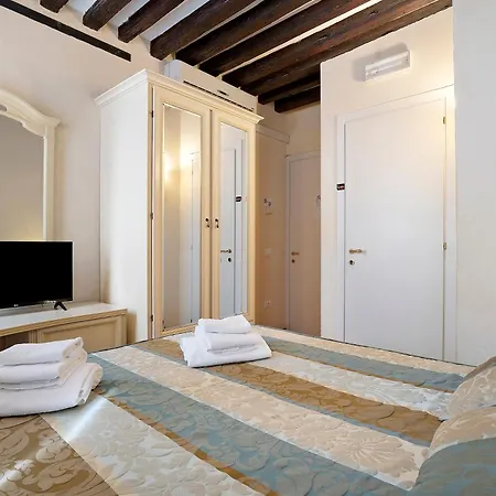 Gæstehus Art Palace - Residenza Giardini Venedig