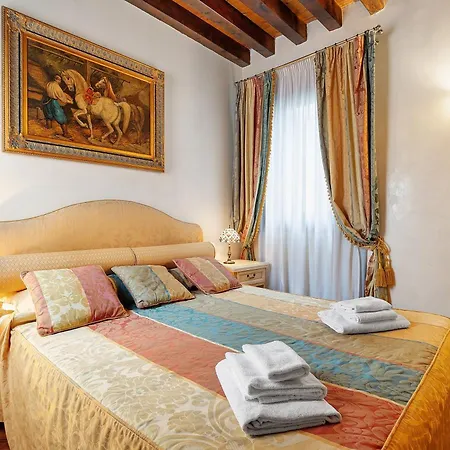 Art Palace - Residenza Giardini 3* Venedig