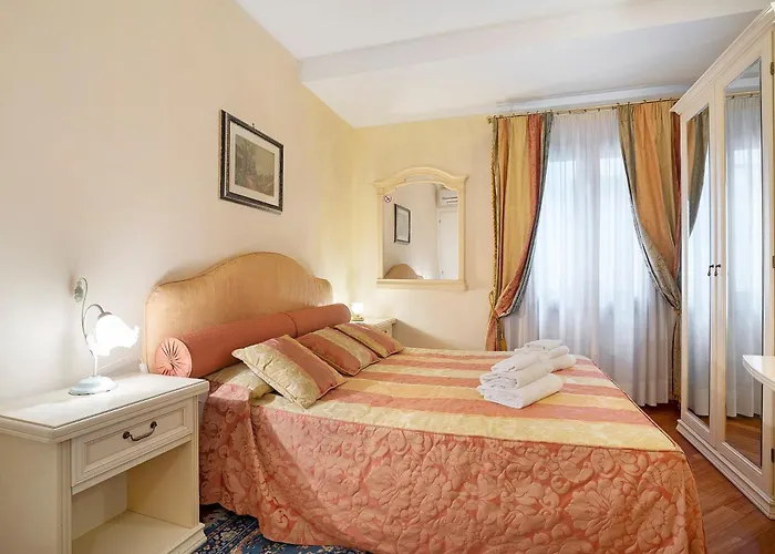 Art Palace - Residenza Giardini 3*