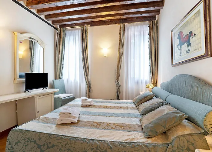 بيت ضيافة Art Palace - Residenza Giardini البندقية