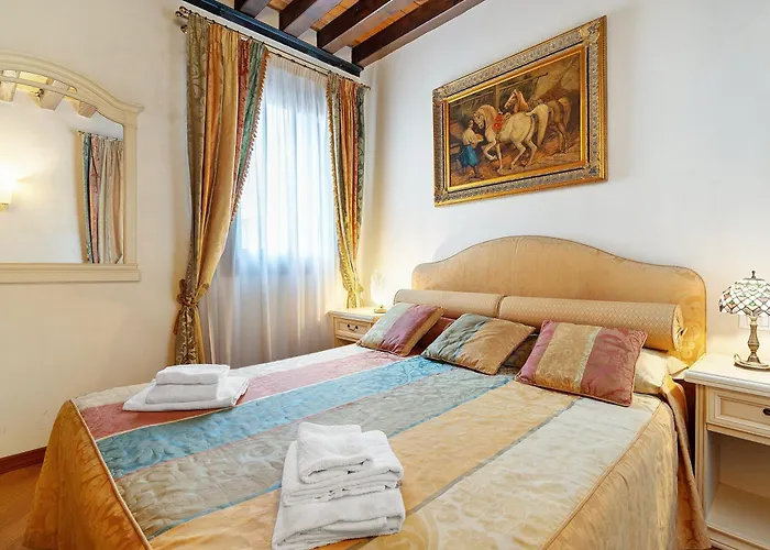 بيت ضيافة Art Palace - Residenza Giardini 3*