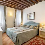 게스트하우스 Art Palace - Residenza Giardini 3*