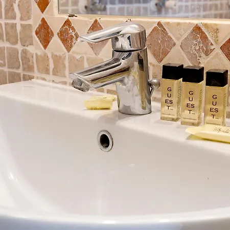 Art Palace - Residenza Giardini 3*